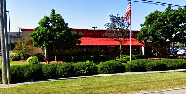 Big Boy Restaurants (Elias Brothers, Elias Bros) - Livonia - 37123 Six Mile Rd (newer photo)